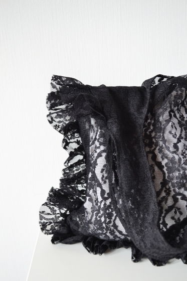 Черный кружевной шоппер с рюшами