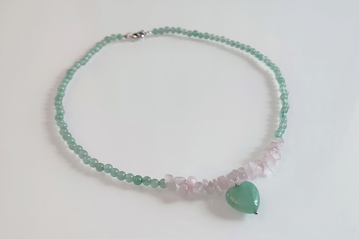 Чокер из авантюрина и розового кварца