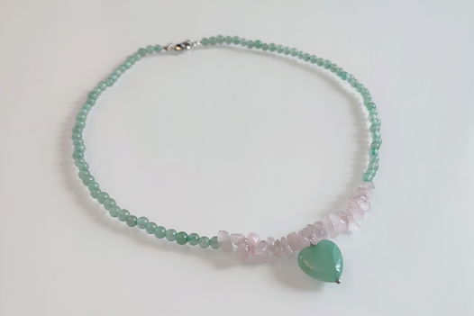 Чокер из авантюрина и розового кварца