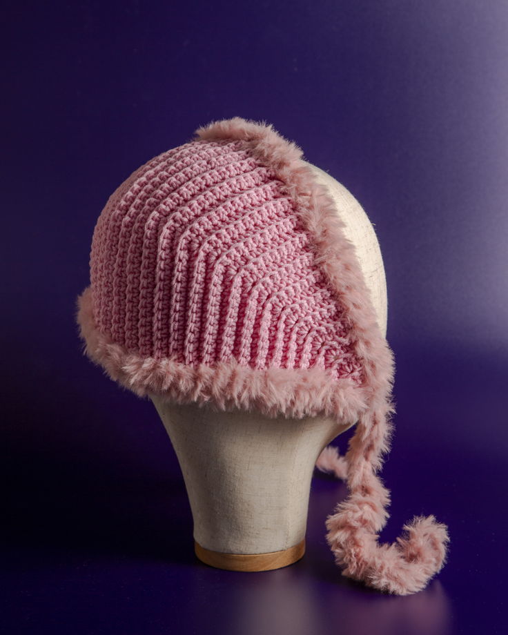 Ретро чепчик с мехом из серии "Pink"