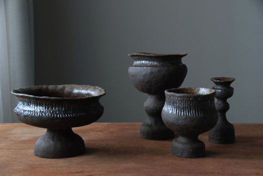 Набор из керамических ваз и подсвечника, ручная работа.