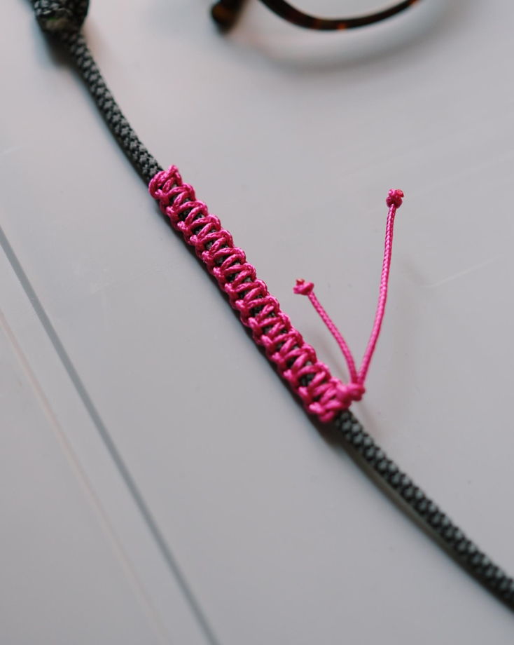 ШНУРОК ДЛЯ ОЧКОВ KNOTTY WORKSHOP CRIMSON
