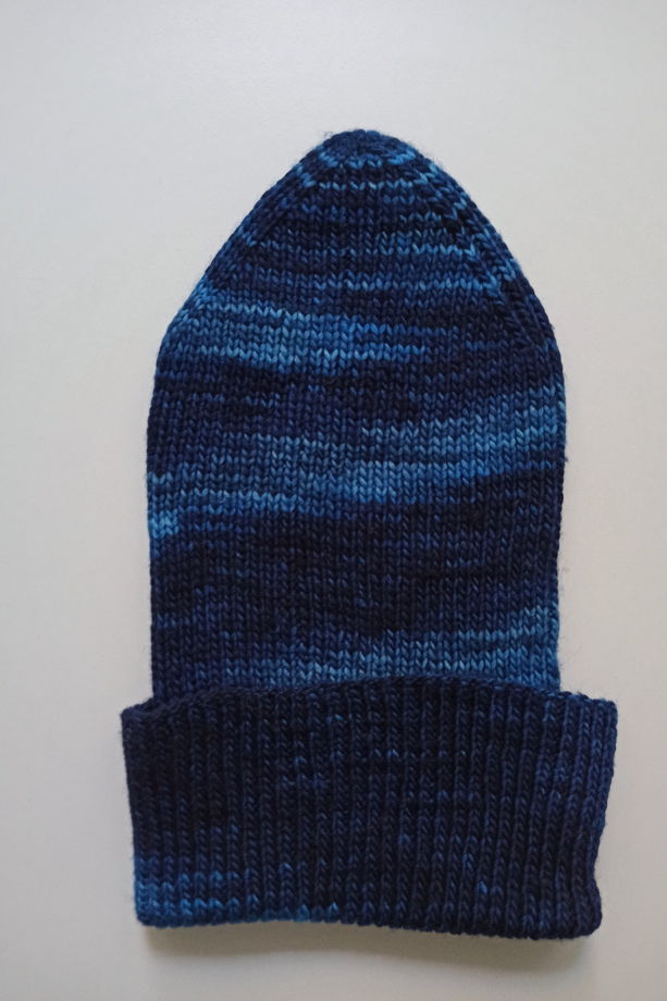 Космическая синяя шапка ручной работы