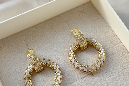 Серьги кольца из бисера