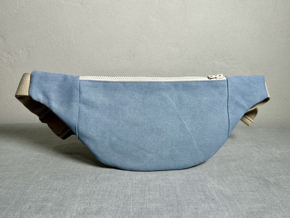 Поясная сумочка из плотного канваса серо-голубая