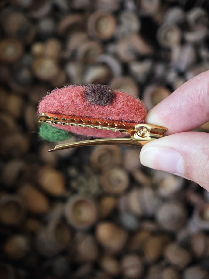 Набор заколок для волос: "Ёжик с яблоком"