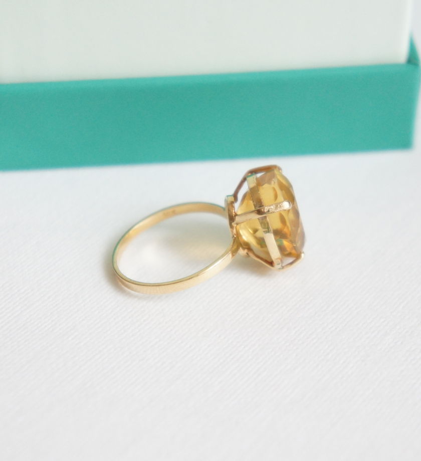 Кольцо золото желтый топаз Бразилия винтаж
