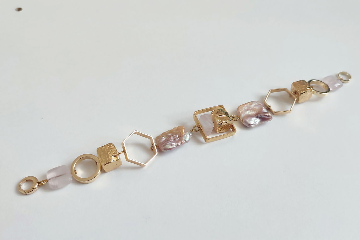 Браслет из барочного жемчуга