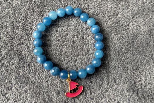 Браслет из натурального камня аквамарин  подвеской Ani.g.bracelets