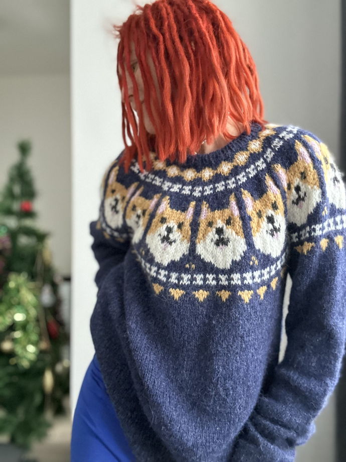 Вязаный свитер Лопапейса с корги на заказ