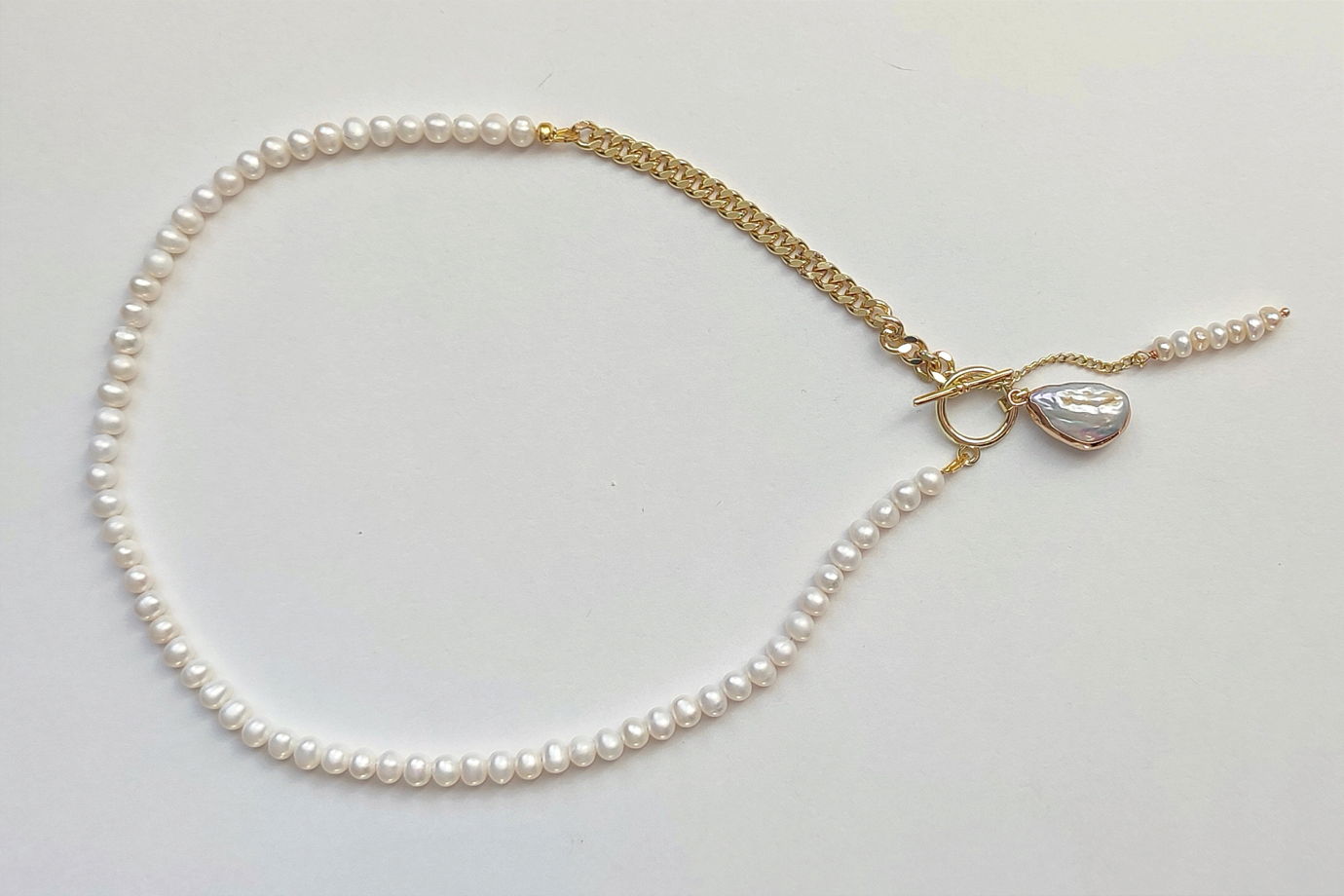 Чокер из жемчуга