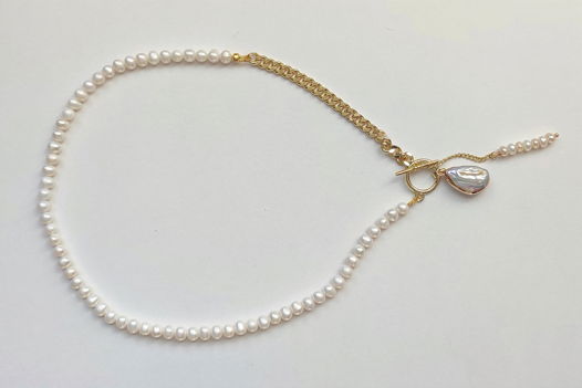 Чокер из жемчуга