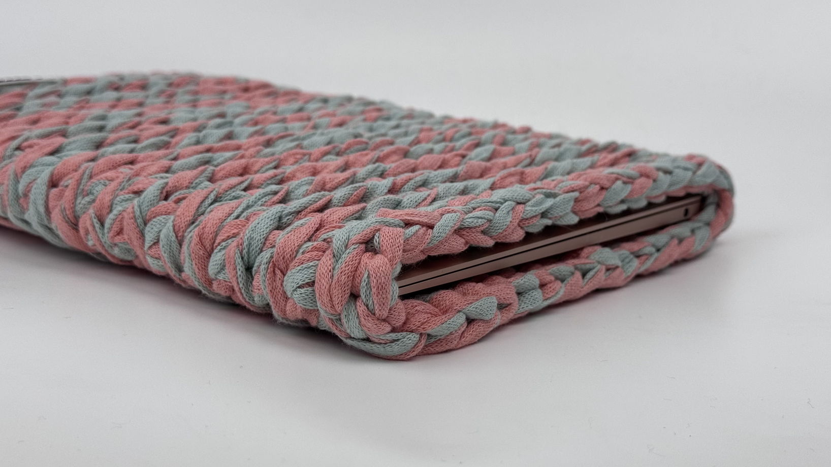 Чехол для ноутбука MacBook 13” розово-бирюзовый