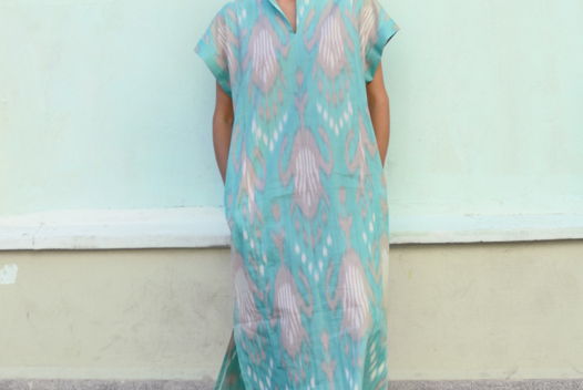 Платье-туника с короткими рукавами из иката мятного цвета