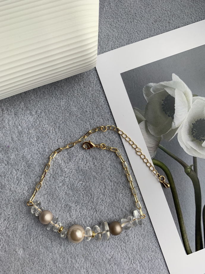 Браслет с жемчугом Майорка и горным хрусталем «Хрустальный мост»
