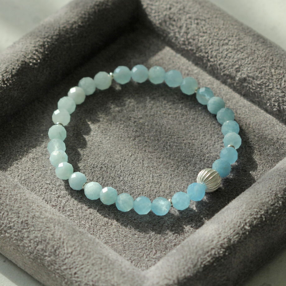Браслет из натурального природного аквамарина и серебра 925 пробы