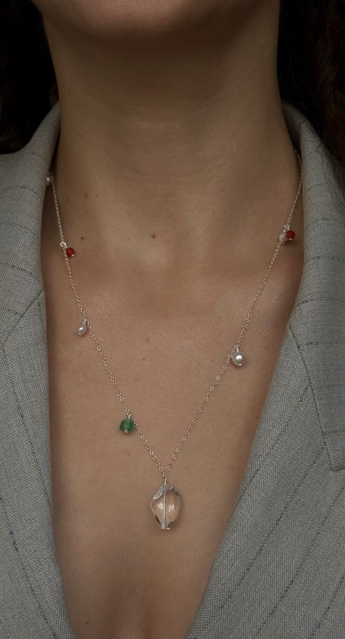 Колье "Nature" из серебра с жемчугом, сердоликом, ониксом и горным хрусталем