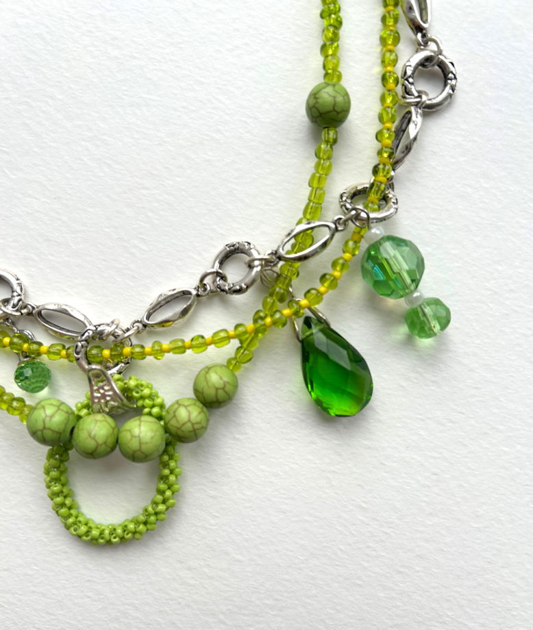 Колье «Сезанн» из бусин, цепочки и бисера