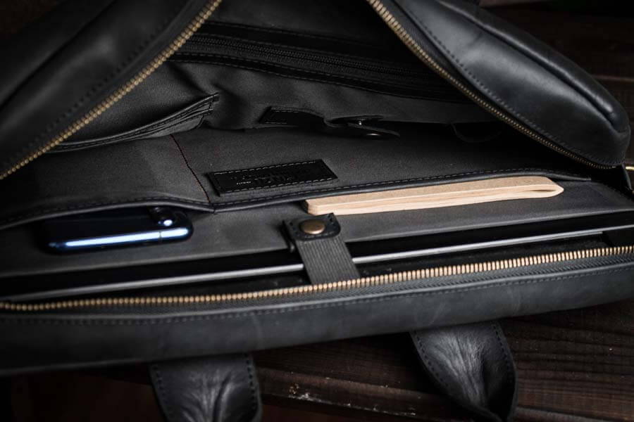 Мужской деловой портфель / сумка для ноутбука -OXFORD- из кожи цвет Черный