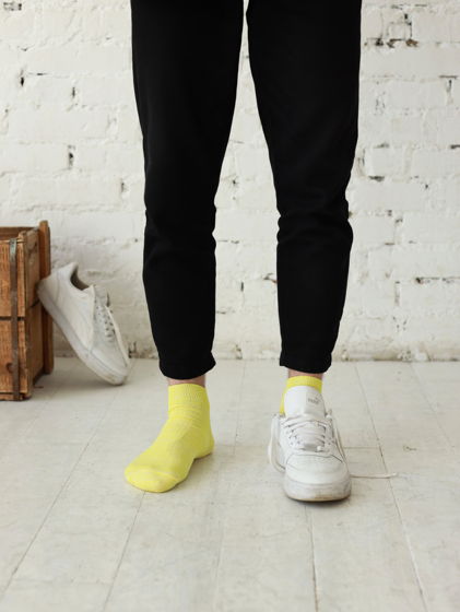 Носки короткие хлопковые желтые