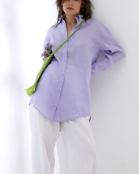 Женская рубашка свободного кроя oversize в сиреневом цвете из натурального льна