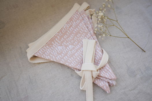 Текстильная гирлянда из принтованного хлопка для девочки Розовая