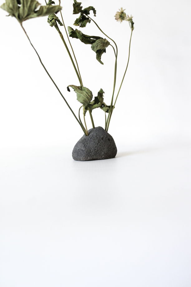 Мини ваза из бетона «Stone»