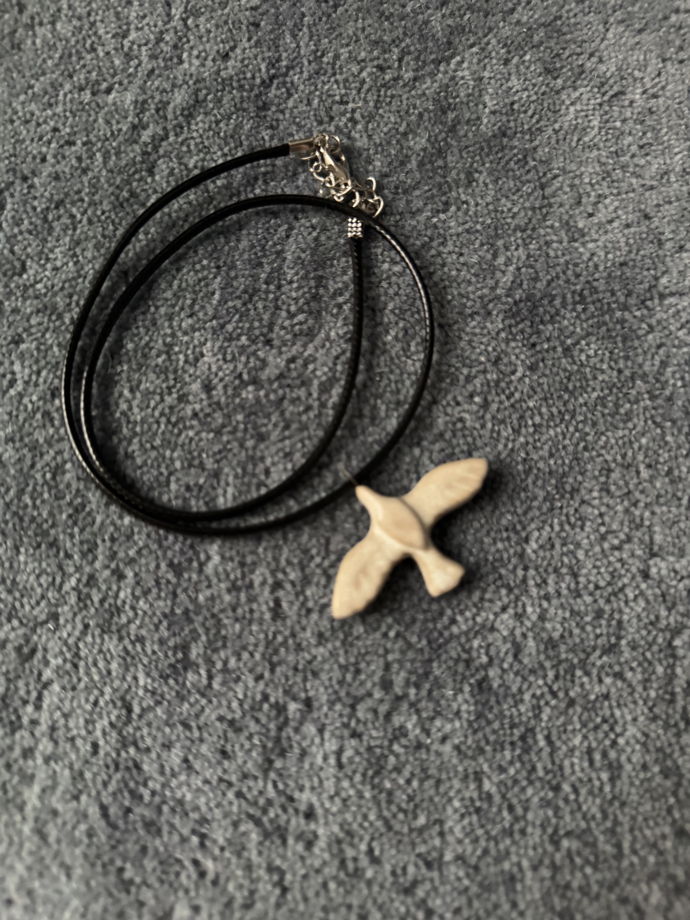 Кулон из глины в форме белого голубя Ani.g.bracelets