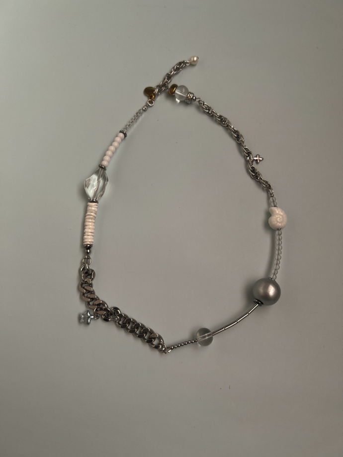 Колье с цепями и ракушкой