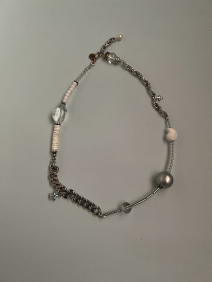 Колье с цепями и ракушкой