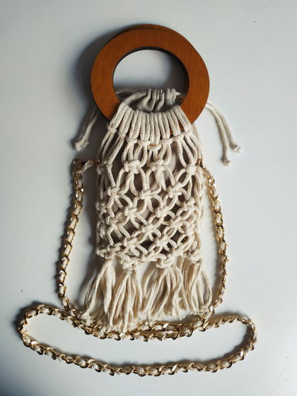Летняя плетёная сумка ручной работы из хлопкового шнура молочного цвета "Цветок"