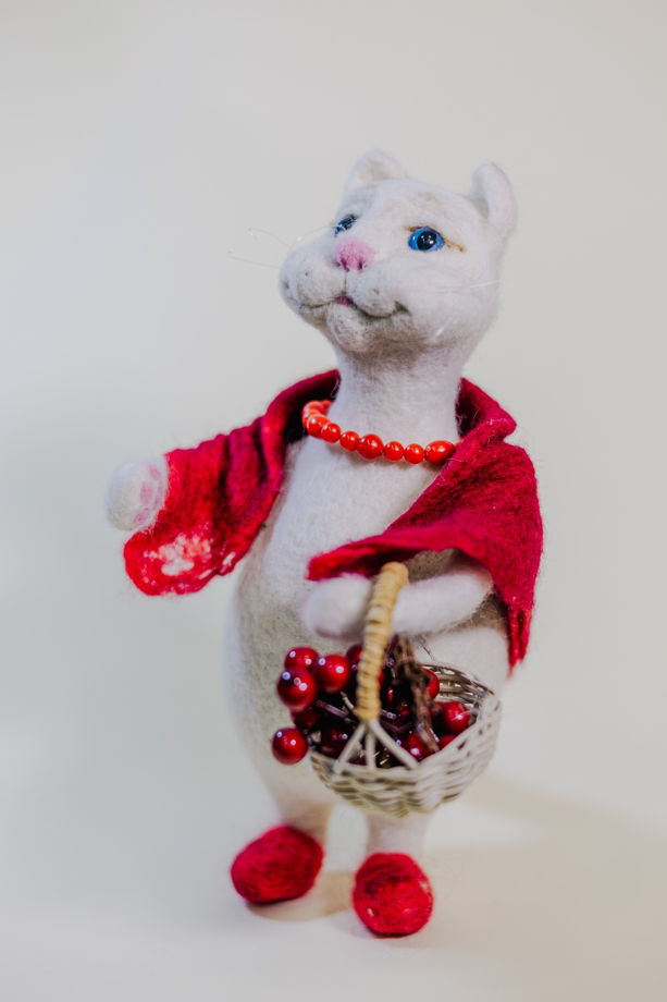 Декоративная игрушка  — "Кошка сибирская"