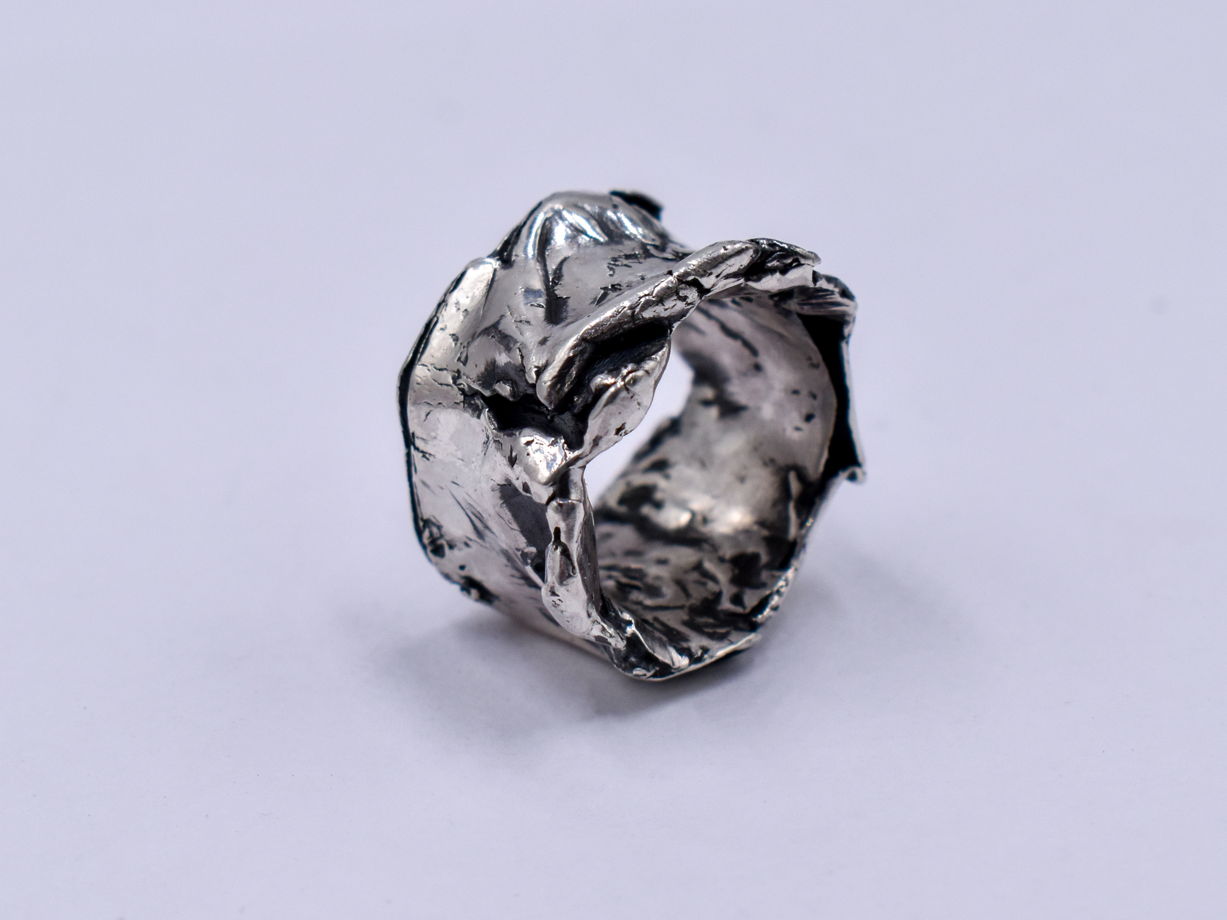 Фактурное кольцо "Folded" из серебра