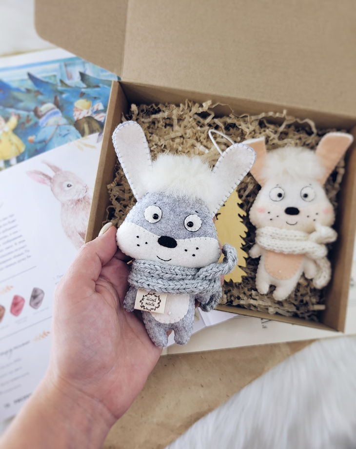 Набор ёлочных игрушек ручной работы Лесные малыши: милые зайчата