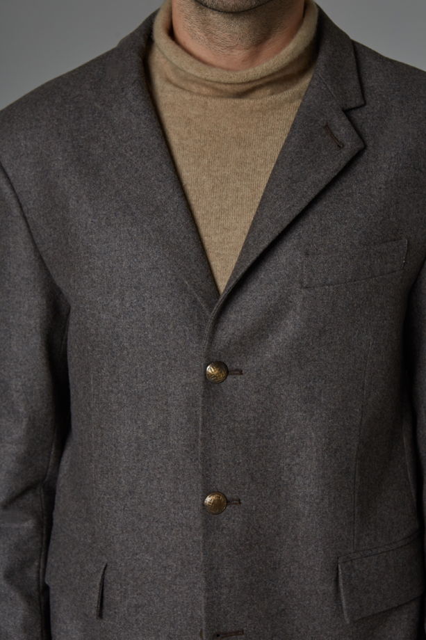 Мужской пиджак серого цвета