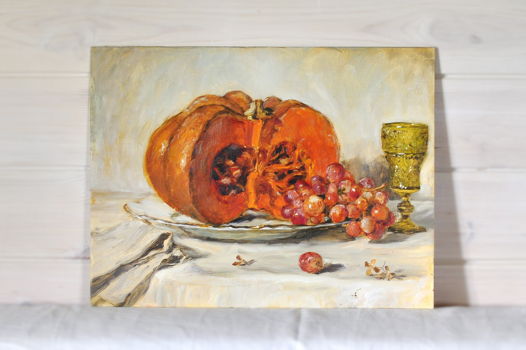 Картина маслом Натюрморт с тыквой и виноградом, 30 x 40 см, 2020. Художница Антонина Пылаева