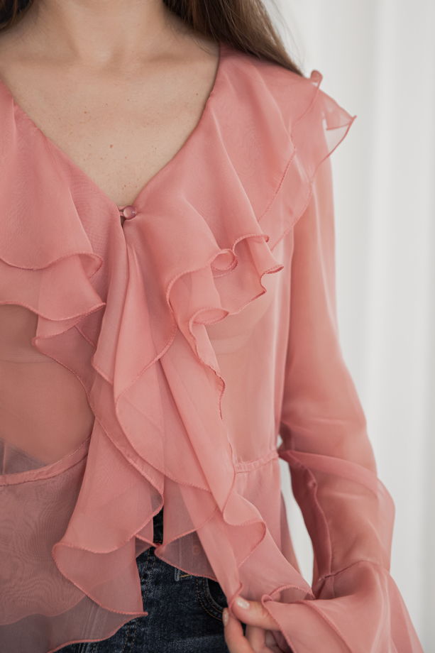 Блузка из шифона с воланами в розовом цвете