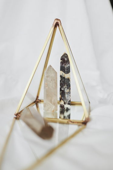 Шкатулка для хранения украшений и кристаллов Пирамида