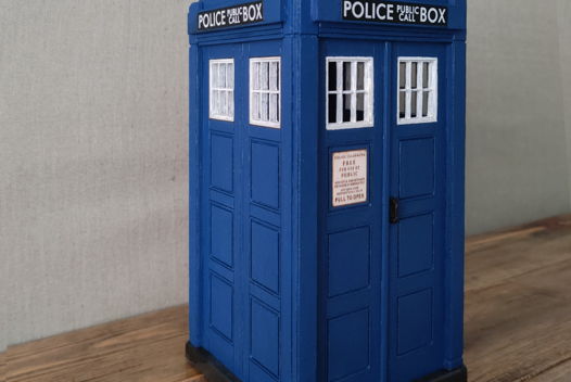 Деревянная Лондонская полицейская будка ТАРДИС Police Box TARDIS