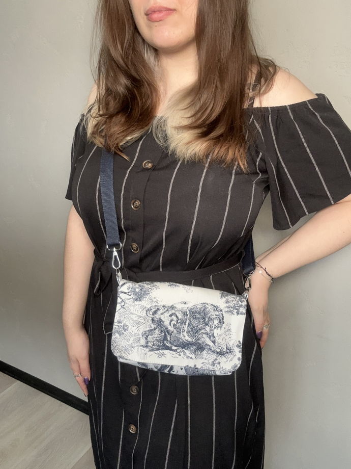 Сумочка крошка через плечо из уплотненного денима с принтом "Джунгли" синяя