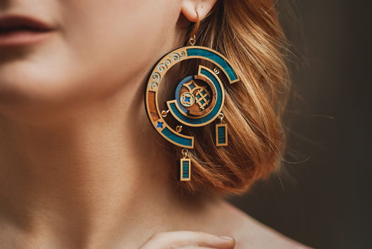 Объёмные асимметричные серьги сине-зелёные