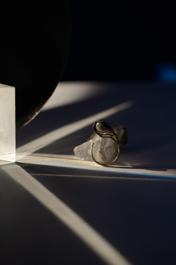 Серебряное кольцо IMperfection с жемчугом Касуми