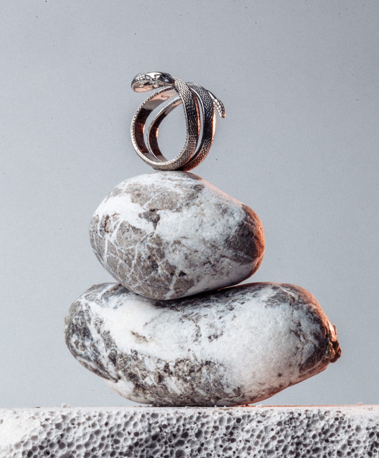 Серебряное кольцо Ananta