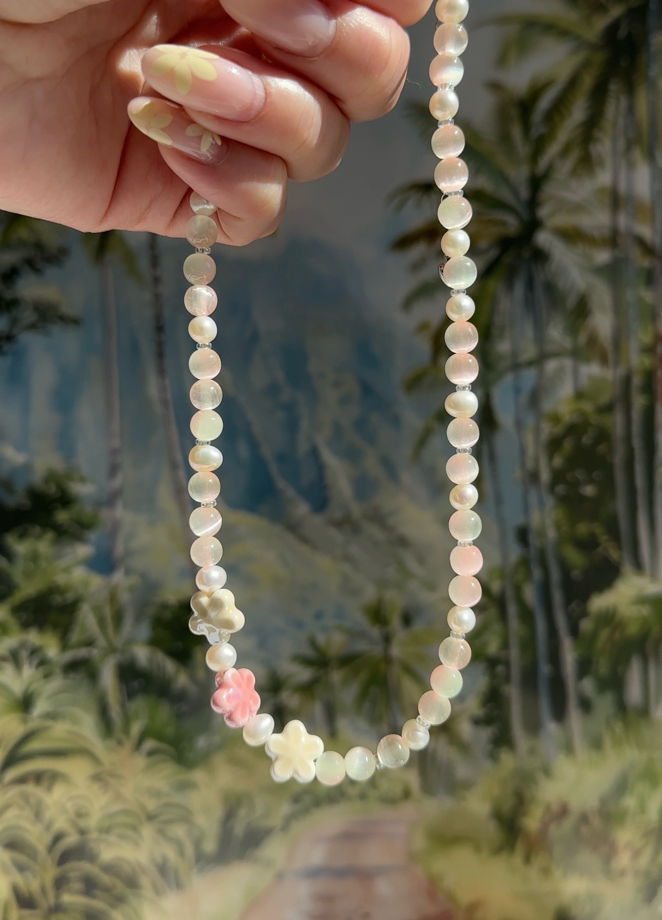 Колье с селенитом MOON LEI
