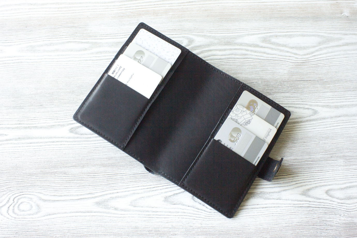 Портмоне из натуральной кожи для прав, СТС, банкнот, пластиковых карт, паспорта, страховки. VIRKUNEN