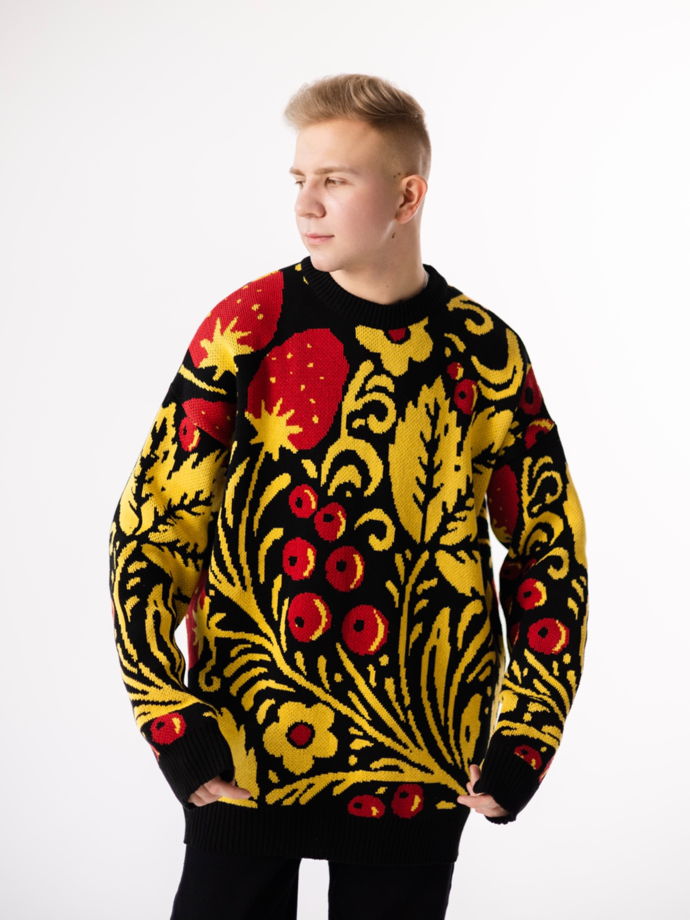 Свитер с хохломой