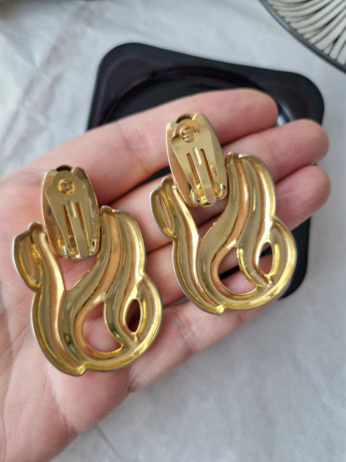 Винтажные клипсы завитки