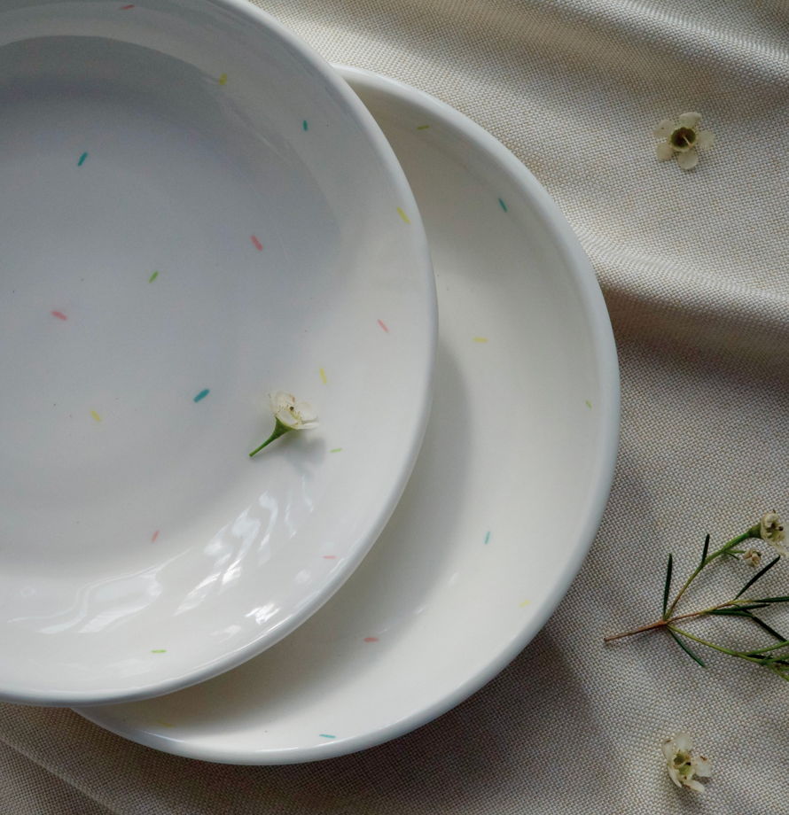 Тарелка глубокая белая с росписью ручной работы, "Леденцы"