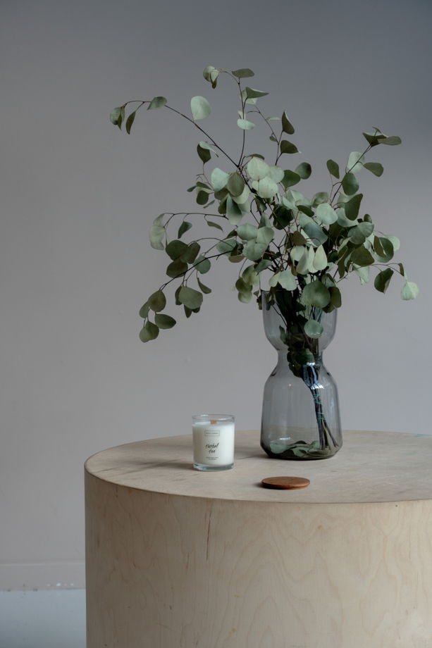 Ароматическая свеча из растительно воска WHITECANDLE Herbal Tea ( Листья смородины и мяты ) 200 мл