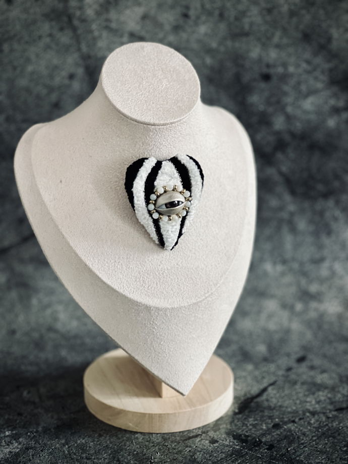 Брошь Сердце с глазом Всевидящее око таро брошка необычный подарок